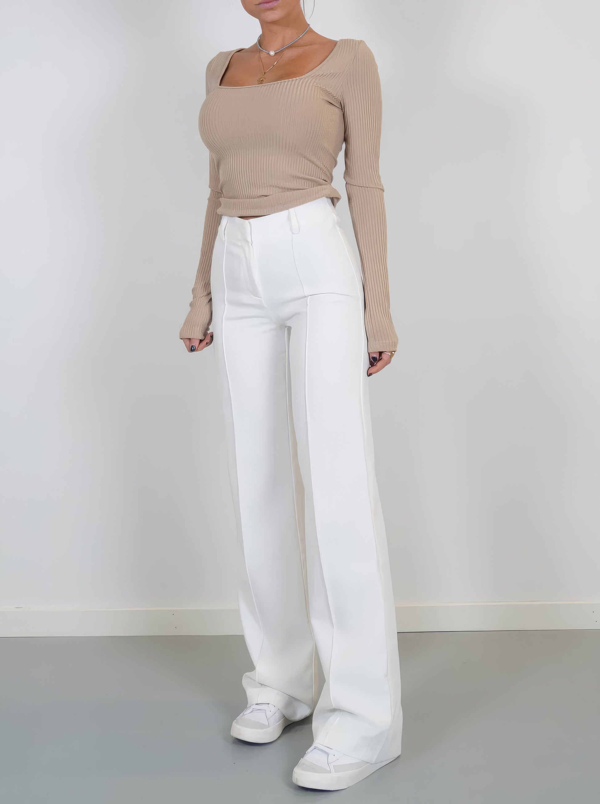 Rose High-Waist Pantalon met Rechte Pijpen
