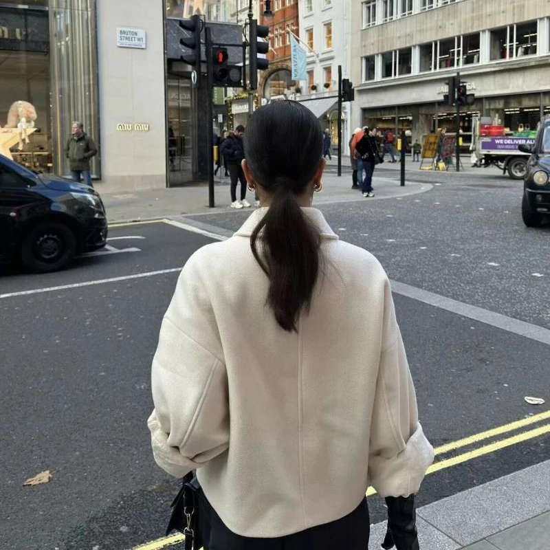 Rose Winterjas met knopen