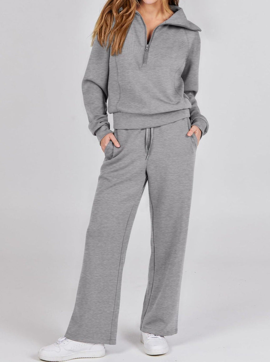 Rose Relaxed Loungewear Set voor Dames - Flare Broek & Zip-Trui met Hoge Kraag